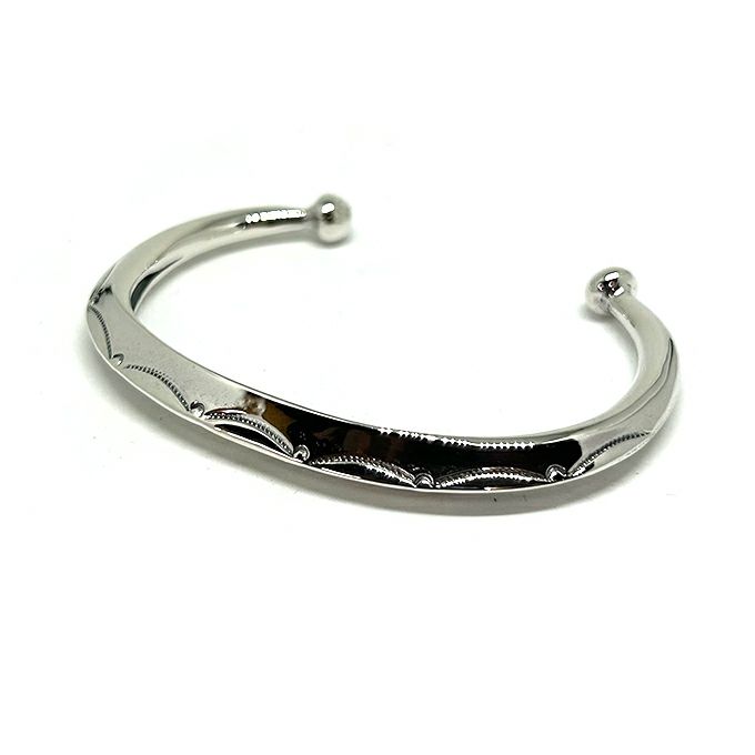 LARRY SMITHTRIANGLE TAPERED END BRACELET 