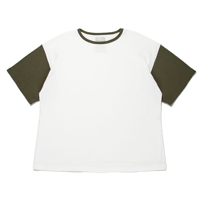 WHITE×OLIVE