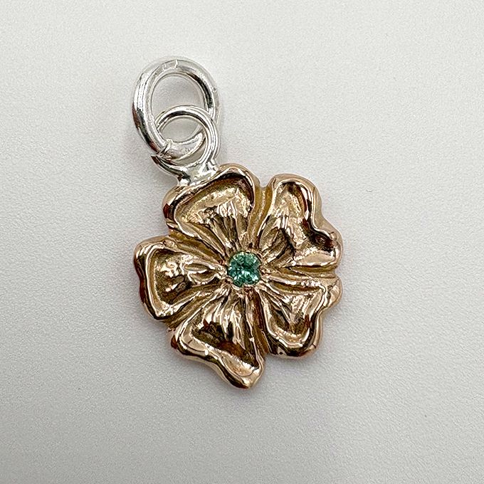 アクセサリー LARRY SMITH 18KGOLD ROSE PENDANT EMERALD LARRY SMITH 18KGOLD ROSE PENDANT EMERALD