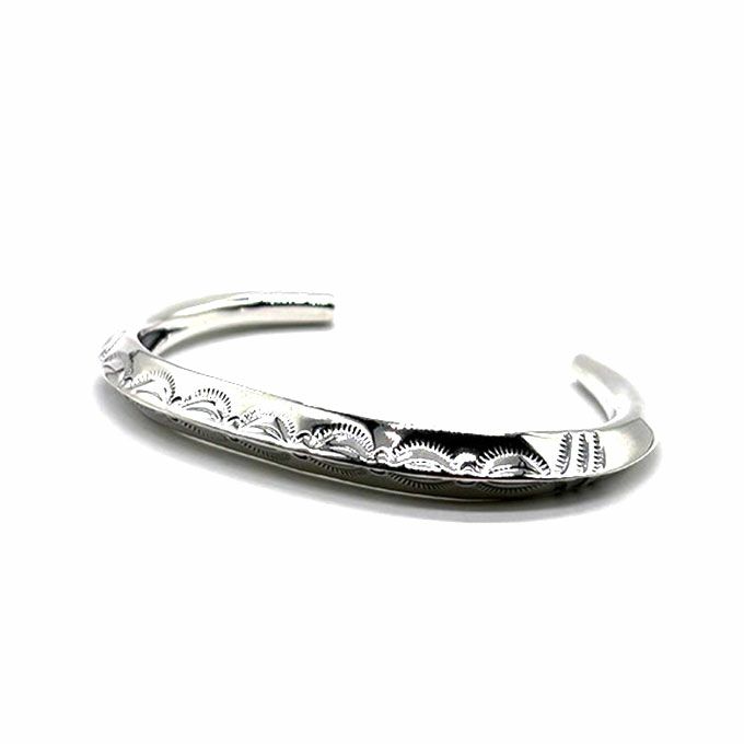 LARRY SMITH TRIANGLE TAPERED END BRACELET 